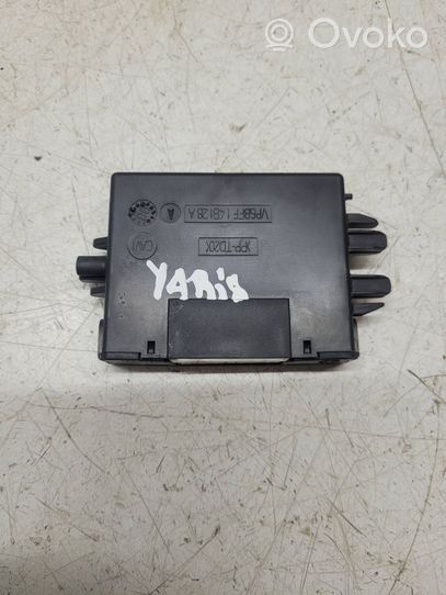 Toyota Yaris Unidad de control/módulo inmovilizadora 897800D010