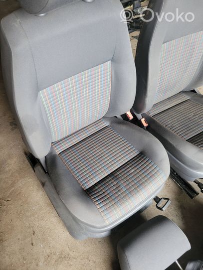 Volkswagen Polo IV 9N3 Seat set 