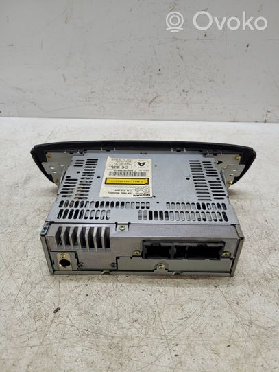 Nissan Almera N16 Radio/CD/DVD/GPS-pääyksikkö 28185BU005