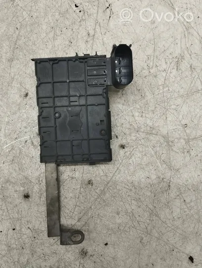 Audi 80 90 S2 B4 Fuse box cover 