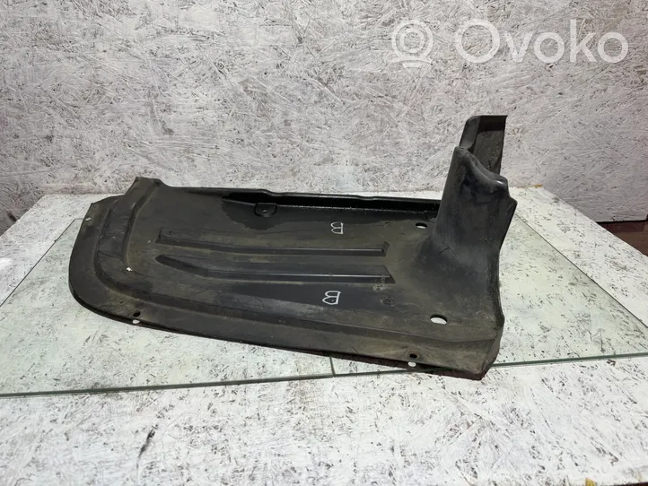 Volkswagen PASSAT B6 Osłona tylna podwozia pod zderzak 3C0825216B