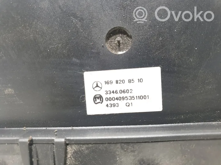 Mercedes-Benz A W169 Istuimen säädön kytkin 1698208510