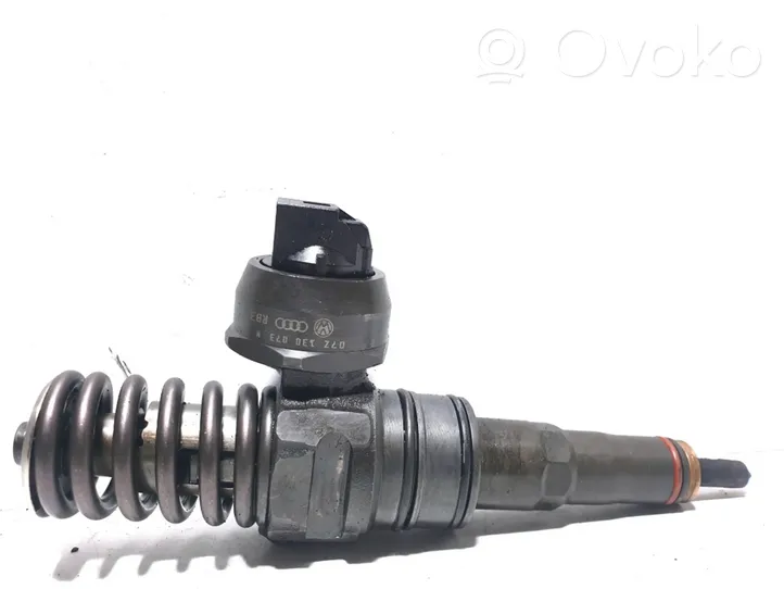 Volkswagen Multivan T5 Fuel injector 07Z130073N