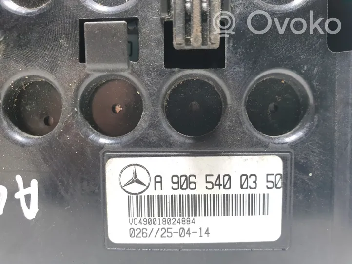 Mercedes-Benz Sprinter W906 Module de fusibles A9065400350