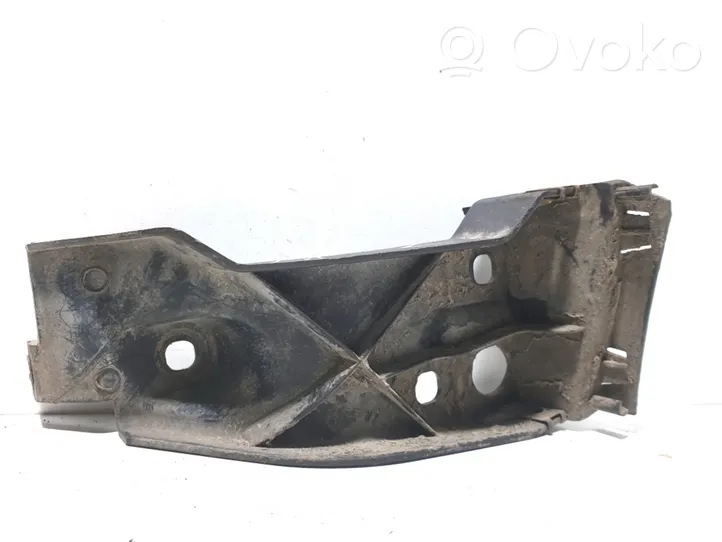 Audi A8 S8 D3 4E Staffa di rinforzo montaggio del paraurti anteriore 4E0853921D