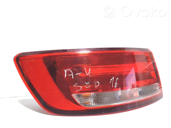 Audi A4 S4 B9 Lampa tylna 