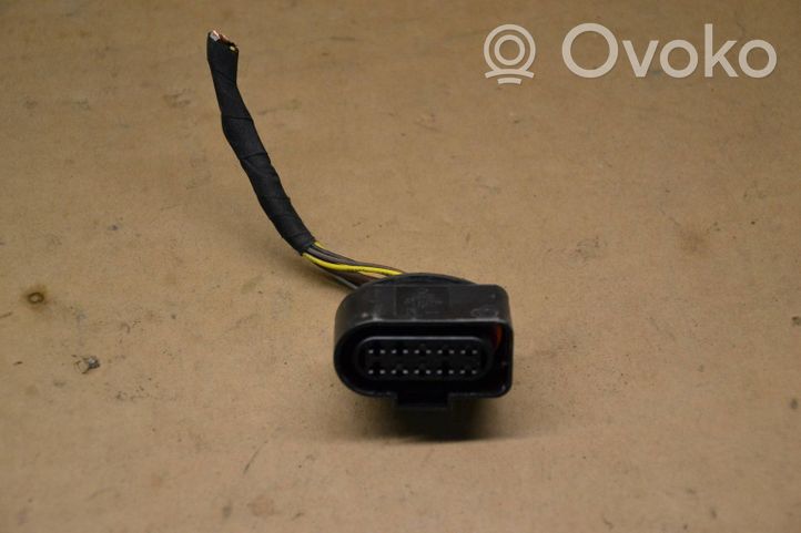 Volkswagen T-Roc Wiązka przewodów lamp przednich 6R0973735