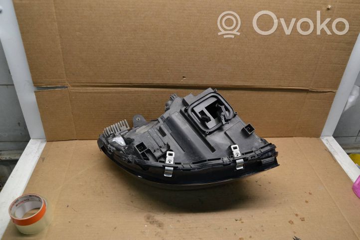 Mercedes-Benz C AMG W205 Lampa przednia A2059062904