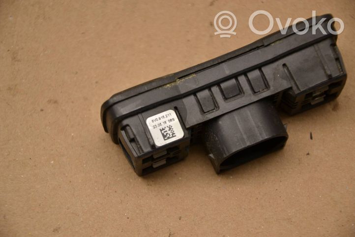 Audi A3 S3 8V Muut kytkimet/nupit/vaihtimet 8V0915211