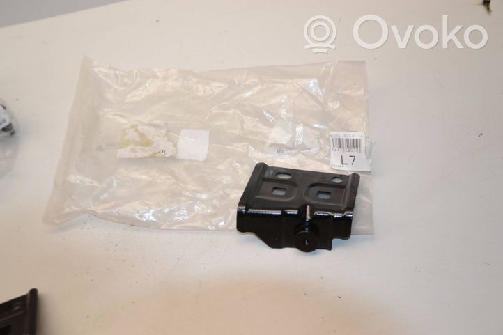 Mercedes-Benz GLB x247 Supporto di montaggio del parafango A2476205700