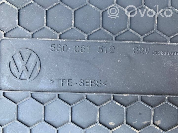 Volkswagen Golf VII Zestaw dywaników samochodowych 5G1061502