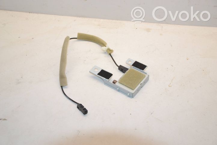 Nissan Qashqai Amplificateur d'antenne 282B1HV00A