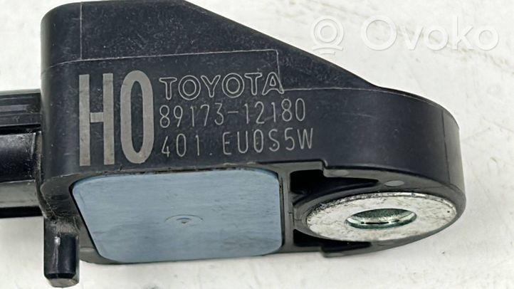 Toyota RAV 4 (XA40) Oro pagalvių smūgio daviklis 8917312180