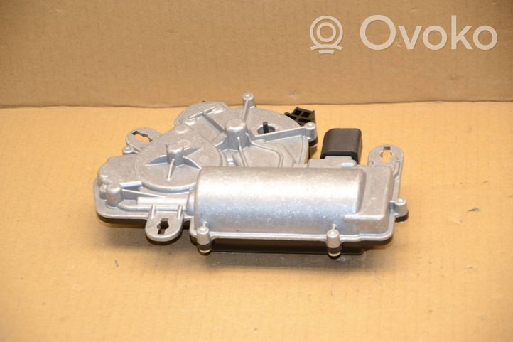 Skoda Octavia Mk4 Takaluukun/tavaratilan luukun nostomoottori 5TA827887B