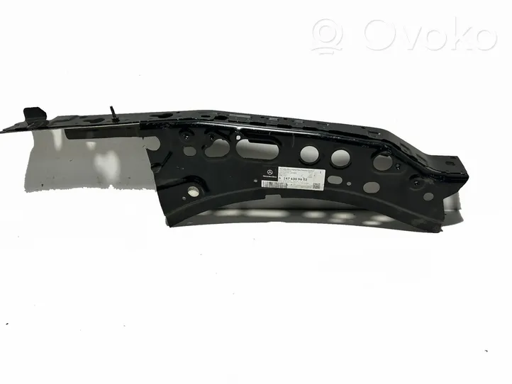 Mercedes-Benz GLB x247 Supporto di montaggio del parafango A2476309602