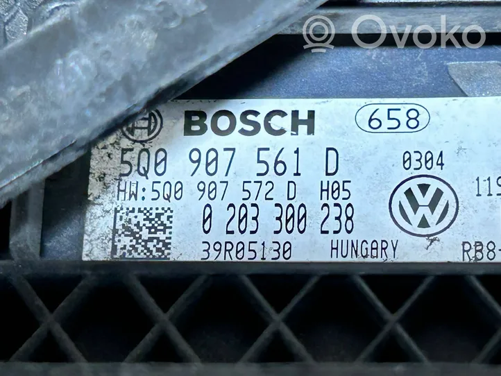 Volkswagen Golf VII Distronic-anturi, tutka 5Q0907561D