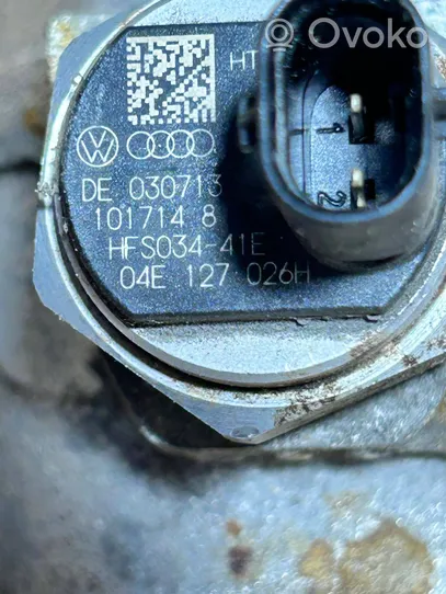 Volkswagen Golf VII Pompe d'injection de carburant à haute pression 04E127026H