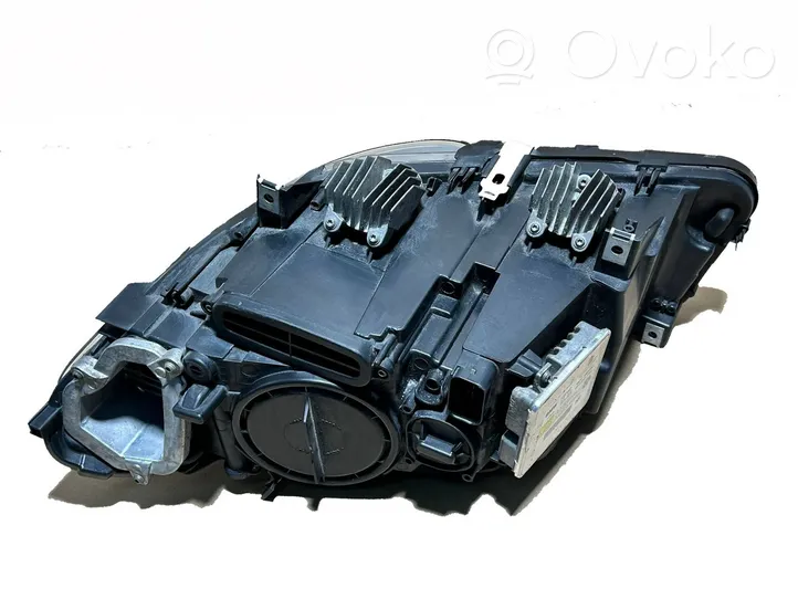 BMW 5 F10 F11 Передняя фара 7203246