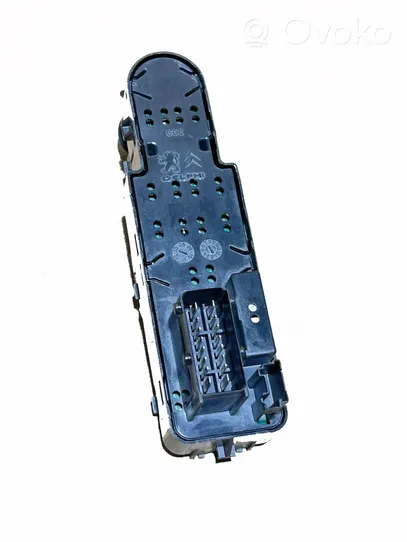Citroen DS3 Interrupteur commade lève-vitre 96652234XT