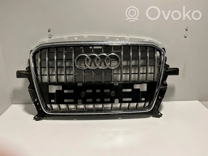 Audi Q5 SQ5 Grotelės viršutinės 8R0853651