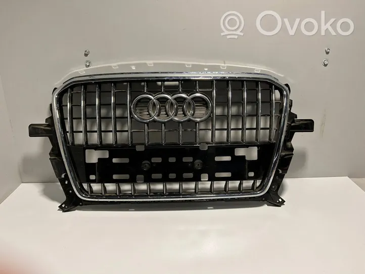 Audi Q5 SQ5 Etupuskurin ylempi jäähdytinsäleikkö 8R0853651