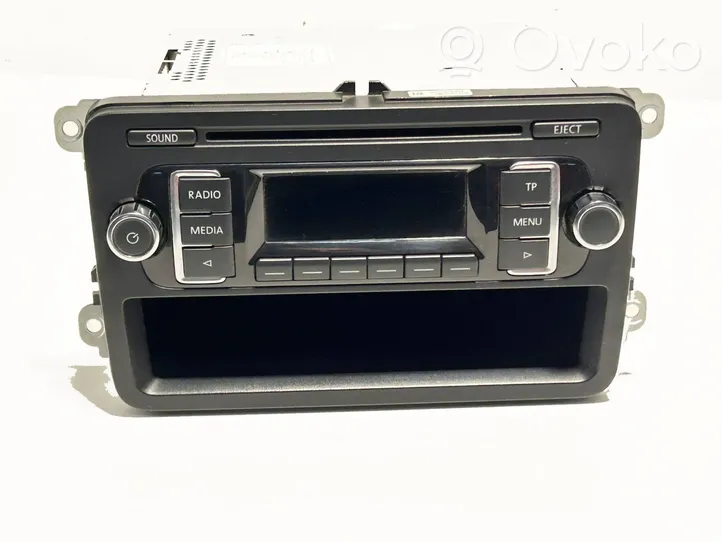 Volkswagen Golf VI Radio/CD/DVD/GPS-pääyksikkö 7E0035156B