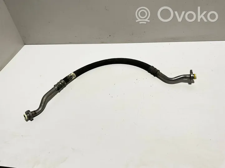 Volvo S60 Air conditioning (A/C) pipe/hose 31332529