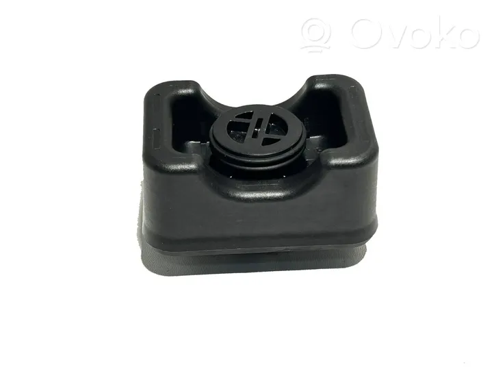 Mercedes-Benz A W177 AMG Jack pad point de levage au Cric A0005833403