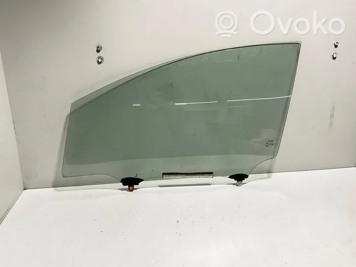 Toyota Verso Vitre de fenêtre porte avant (4 portes) 681020F021