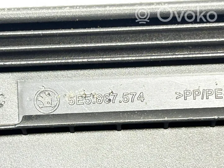 Skoda Superb B8 (3V) Inne części wnętrza samochodu 5E5867574