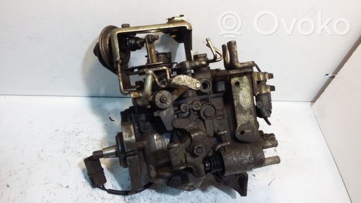 Nissan Primera Pompe d'injection de carburant à haute pression 1670057J21