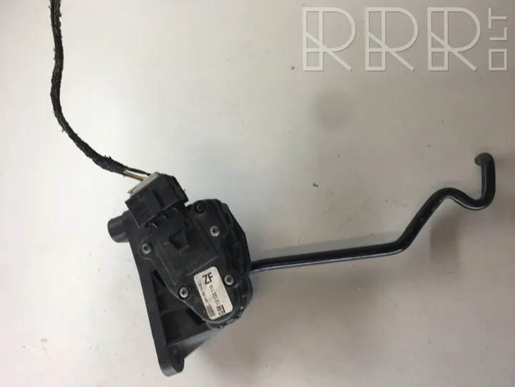 Opel Zafira B Accelerator pedal position sensor 13125114