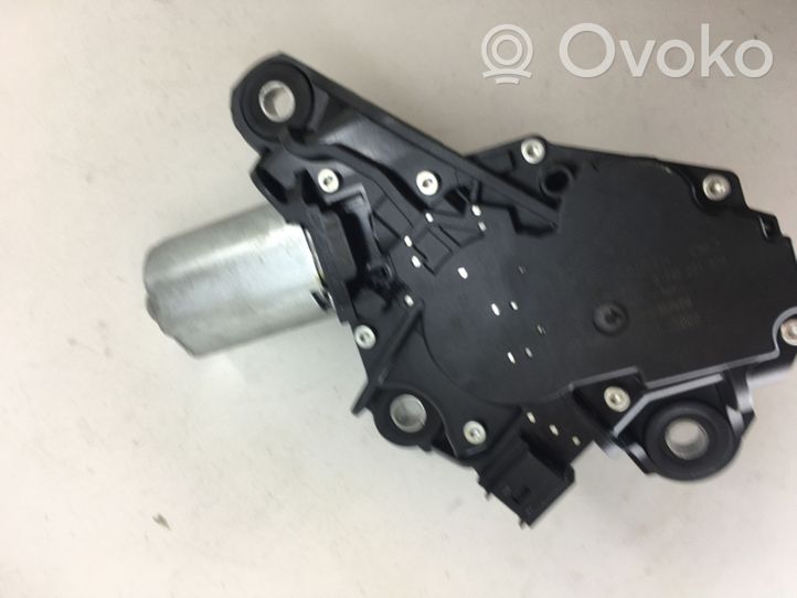 Nissan Qashqai Moteur d'essuie-glace arrière 0390201820