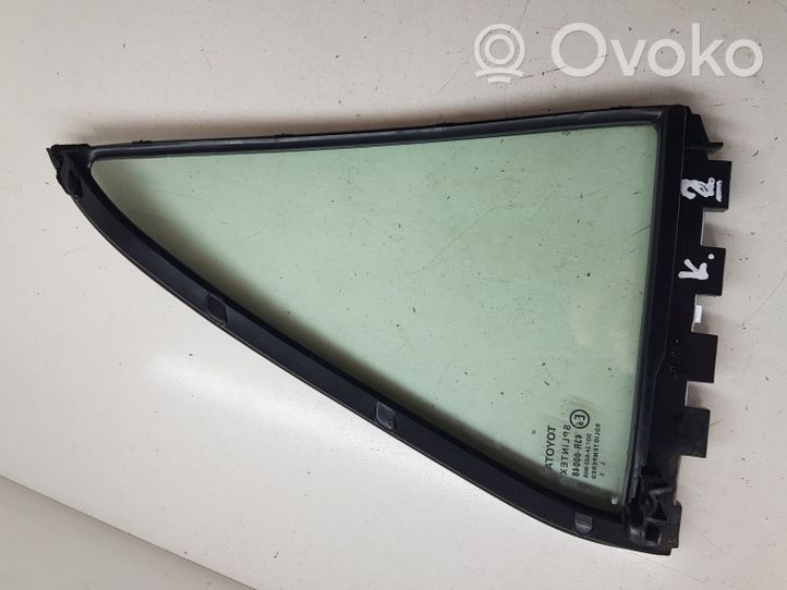 Toyota Corolla E120 E130 Szyba karoseryjna drzwi tylnych 