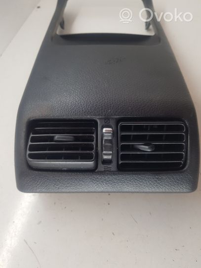 Nissan X-Trail T31 Griglia di ventilazione posteriore 687944P000