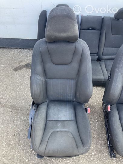 Volvo V60 Seat set 