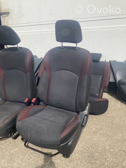 Nissan Juke I F15 Set interni 