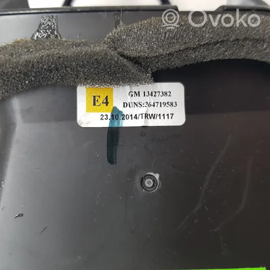 Opel Zafira C Dysze / Kratki środkowego nawiewu deski rozdzielczej 13427382