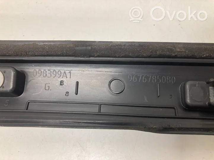 Citroen C4 II Picasso Rivestimento parabrezza 9676785080