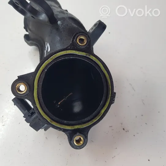 Toyota Avensis T270 Tube d'admission de tuyau de refroidisseur intermédiaire 346541505