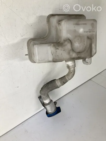 Volkswagen PASSAT B8 Réservoir de liquide lave-glace 3Q0955448B