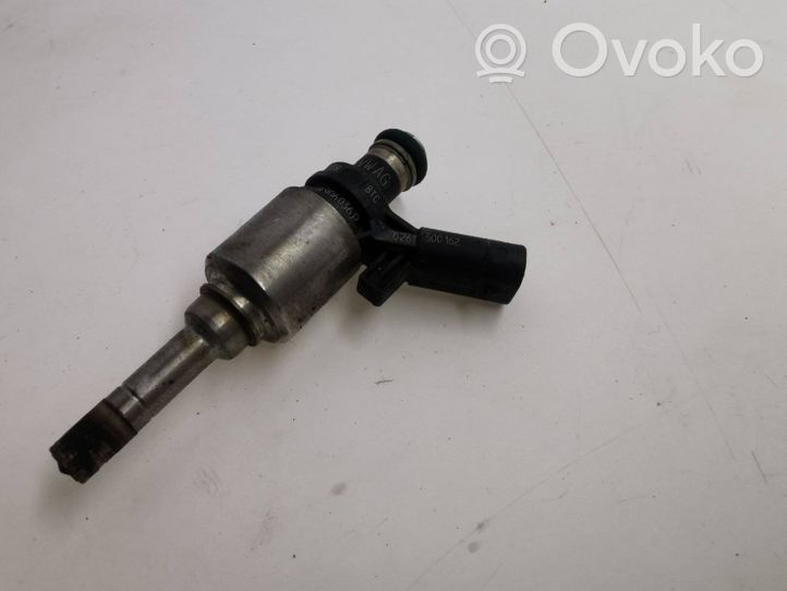 Audi A5 Sportback 8TA Injecteur de carburant 06H906036P