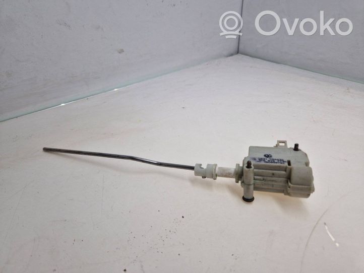 Volkswagen Golf VI Stellmotor Zentralverriegelung 5K6810773A