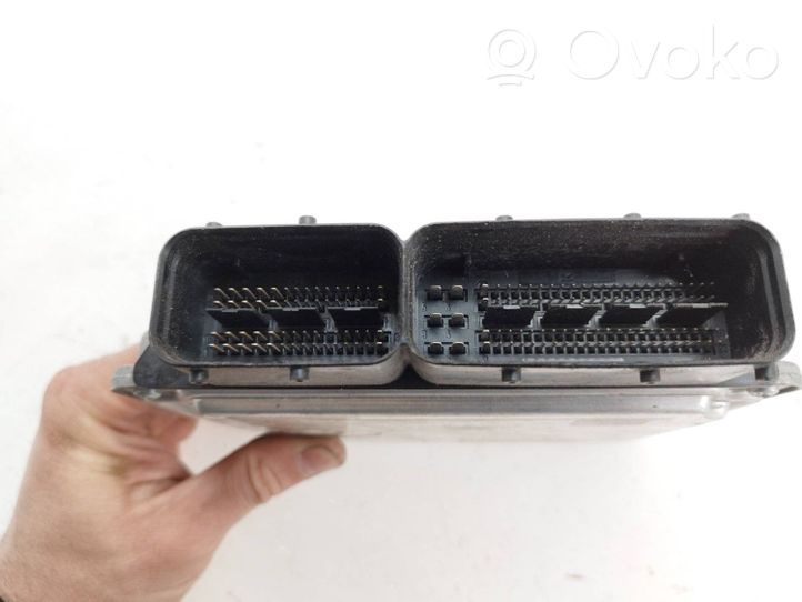 Volkswagen Eos Calculateur moteur ECU 03G906021CE