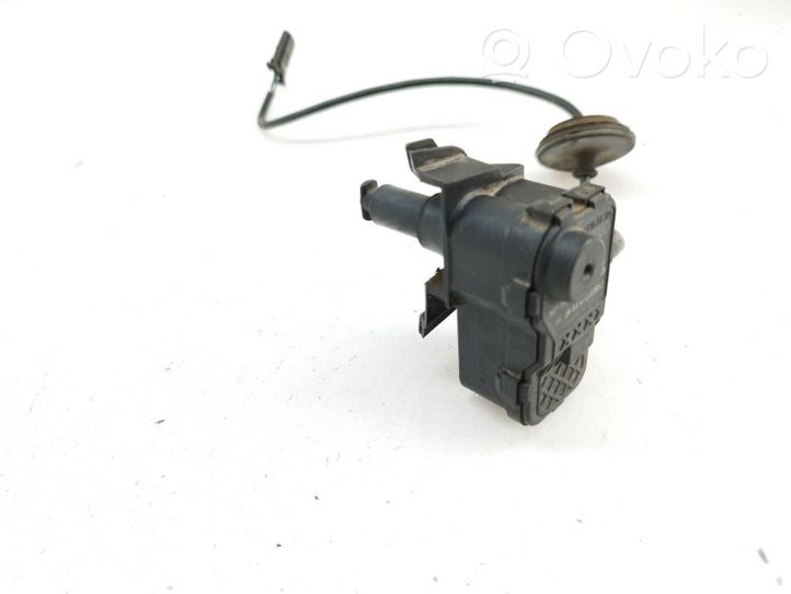 Volkswagen Polo V 6R Serratura del tappo del serbatoio del carburante 6R0810773B