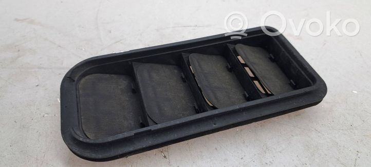 Volkswagen Sharan Quarter panel pressure vent 7N0819465D