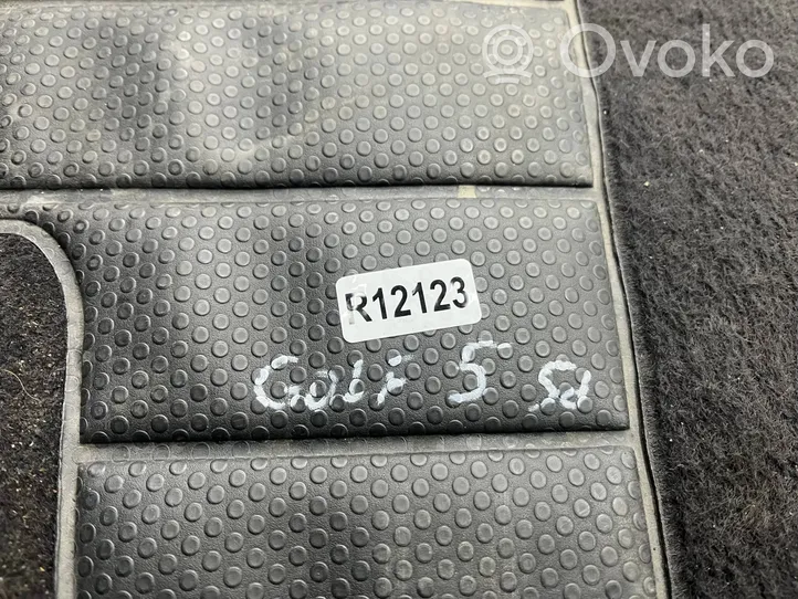 Volkswagen Golf V Tapis de sol / moquette de cabine avant 1k1863367al