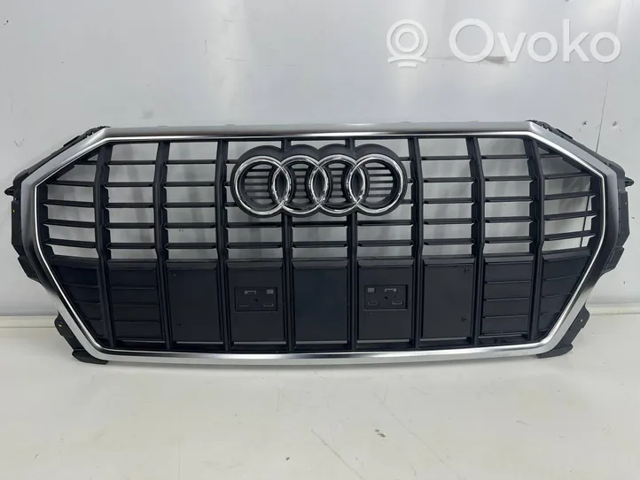 Audi Q3 F3 Etupuskurin ylempi jäähdytinsäleikkö 83A853651