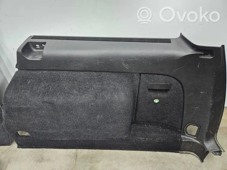 Volkswagen Golf IV Tailgate/boot cover trim set 1j9867424t