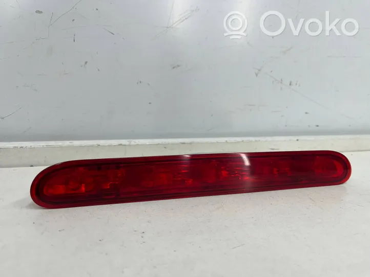 Opel Vivaro Luz de freno adicional/tercera 9811325980
